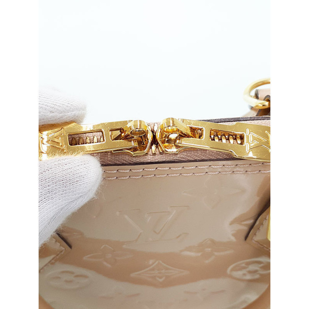 Louis Vuitton Alma Vernis BB Bag - Picture 7 of 8